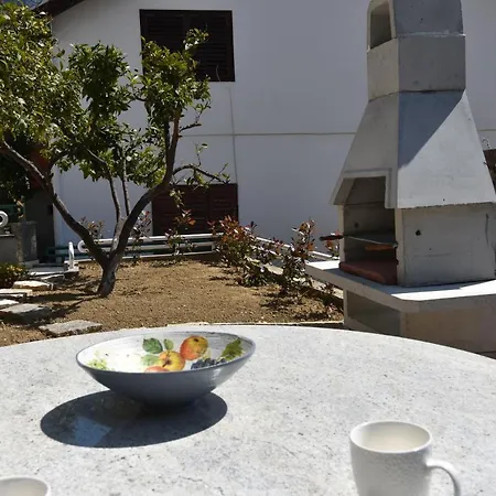 Vanja Apartament Podgora