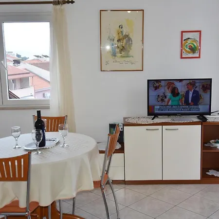 Vanja Apartament Podgora
