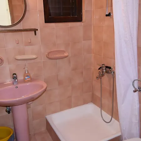 Vanja Podgora (Split-Dalmatia)