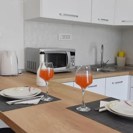 Vanja Apartament Podgora