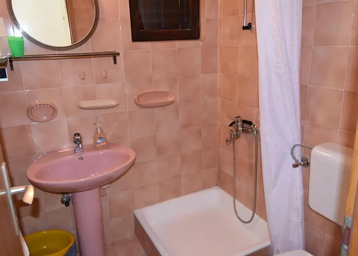 Vanja Podgora (Split-Dalmatia)